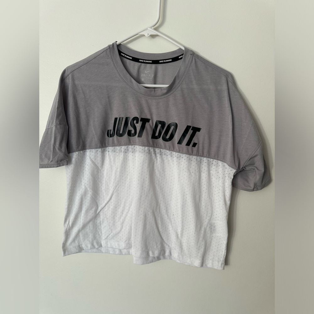 Nike Just Do It Running Tee - Picture 2 of 8